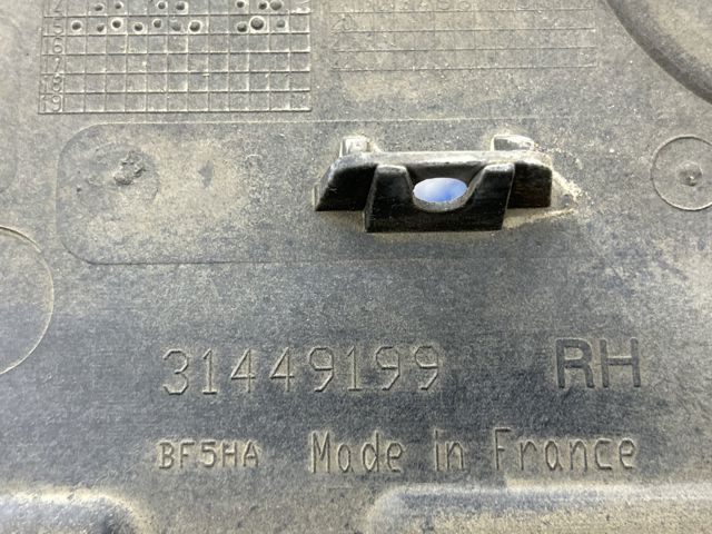 Захист днища, правий 31449199 VOLVO