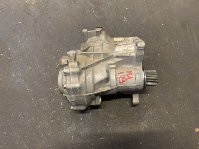 Коробка роздавальна в зборі 331005NA0A NISSAN