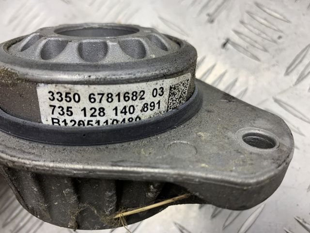 Опора стійки амортизатора заднього 33506781682 BMW