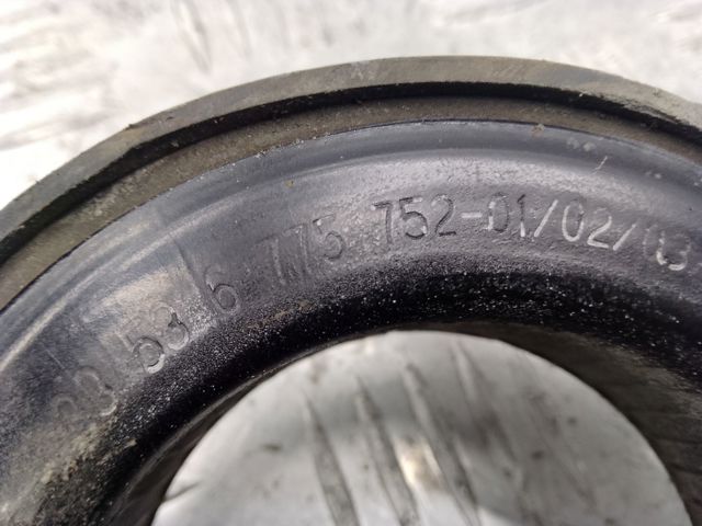 Проставка (гумове кільце) пружини задньої, нижня 33536775752 BMW