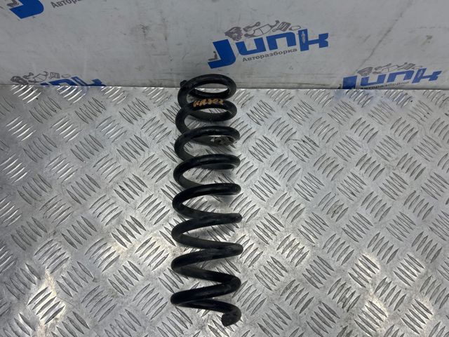Пружина підвіски задня 33536851726 BMW