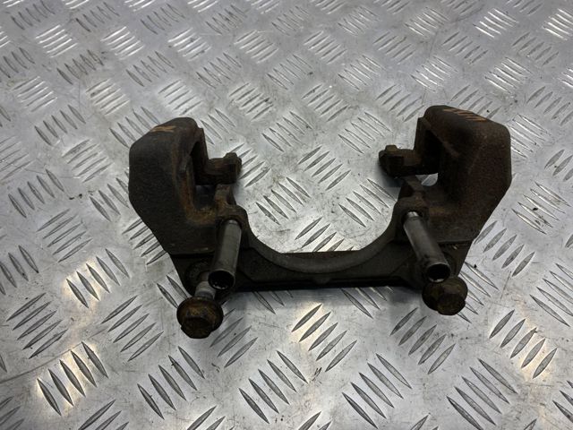 Скоба супорта переднього 34106856387 BMW