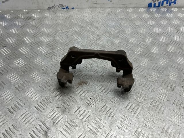 Кронштейн гальмівного супорта 34116769095 BMW