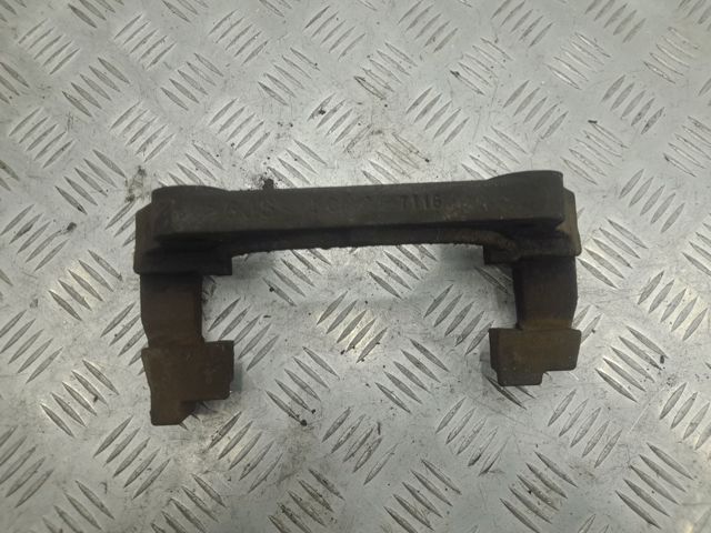Кронштейн гальмівного супорта 34116778399 BMW