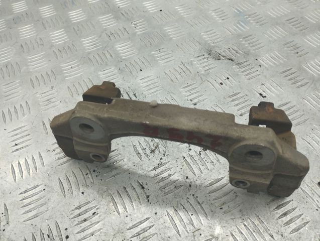 Скоба гальмівного супорта переднього 34116786820 BMW