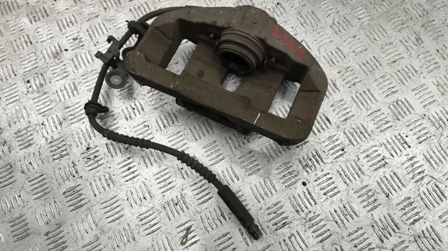 Супорт гальмівний, передній, правий 34116792690 BMW