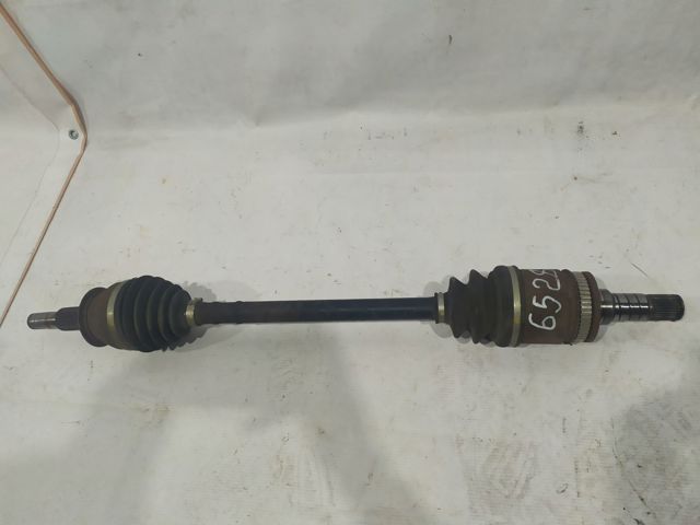 Піввісь задня, права 396004GB0A NISSAN