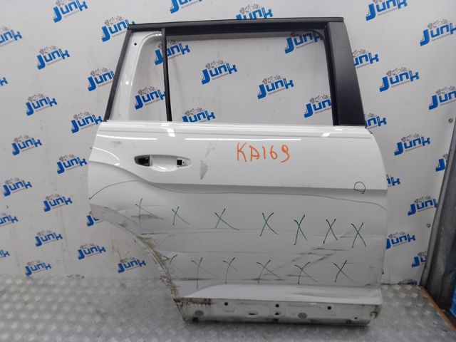Двері задні в зборі 3CN833056J VAG