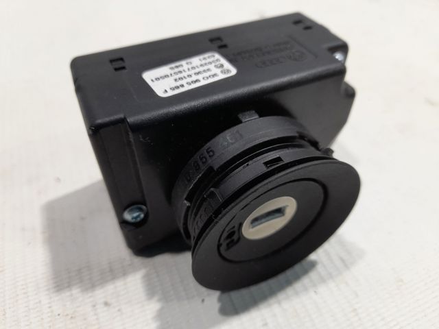 Кінцевий вимикач замку запалювання 3D0905865F VAG