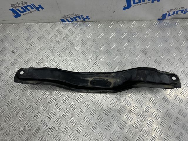Балка кріплення двигуна 41011AE020 SUBARU