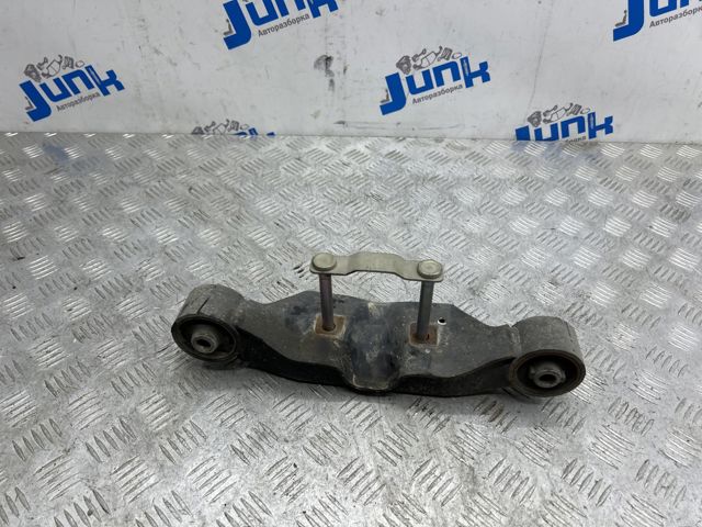 Траверса заднього редуктора, передня 41310AG023 SUBARU