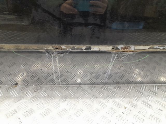Дверь передня ліва 41517211423 BMW