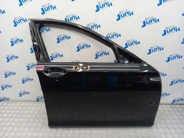 Пасажирські передні двері 41525A2A388 BMW