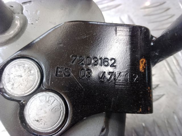 Шарнір кришки багажника 41627189258 BMW