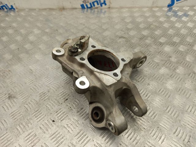 Цапфа - поворотний кулак заднім виходом, 4230430130 TOYOTA