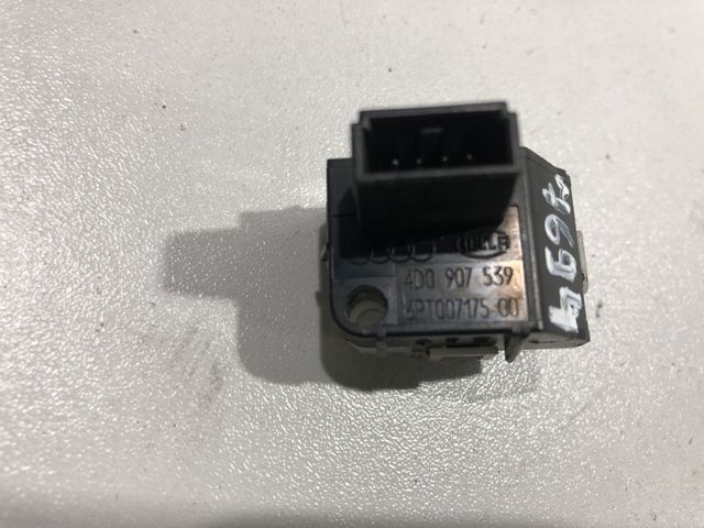 Датчик освітлення салону 4D0907539 VAG