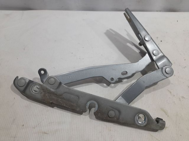 Кріплення кришки багажника 4F5827302D VAG