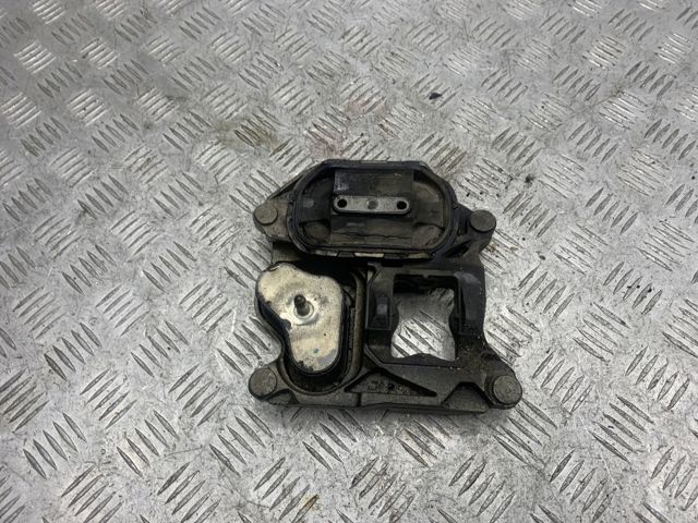 Підвіска КПП 4G0399153A VAG