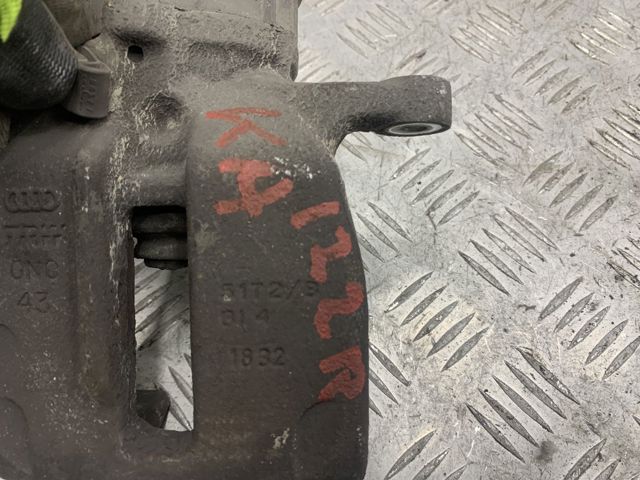 Супорт гальмівний задній правий 4G0615404A VAG