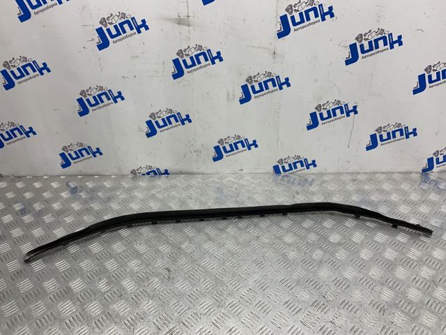 Нижня спідниця переднього бампера 4G0807110 VAG