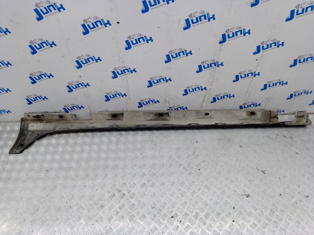 Накладка зовнішня (молдинг) порога, правий 4G0853856F VAG