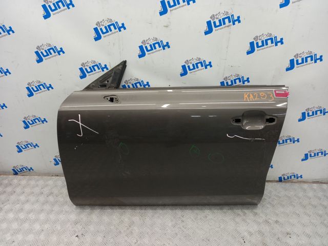 Водійські двері 4G8831051A VAG