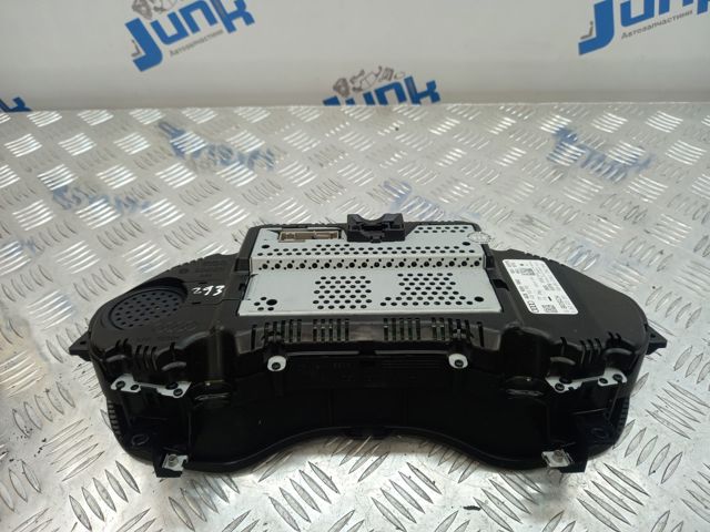 щиток приладу 4G8920982 VAG