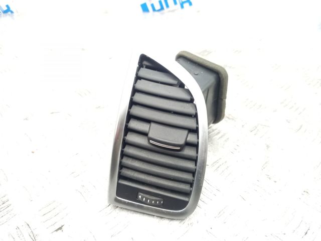 Решітка повітроводу ліва 4L0820901T3Q7 VAG