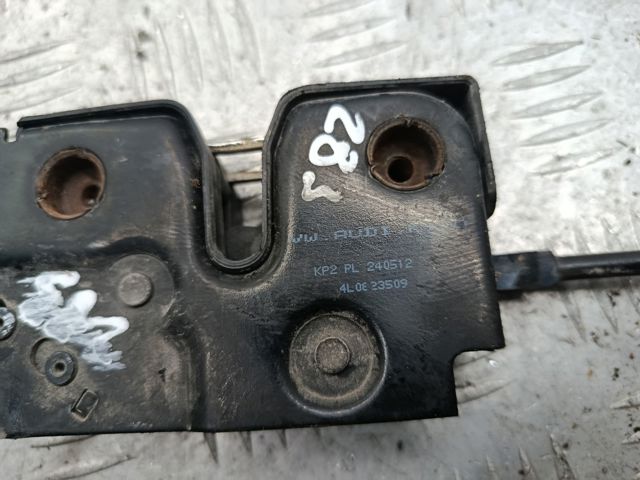 Замок капота 4L0823509 VAG