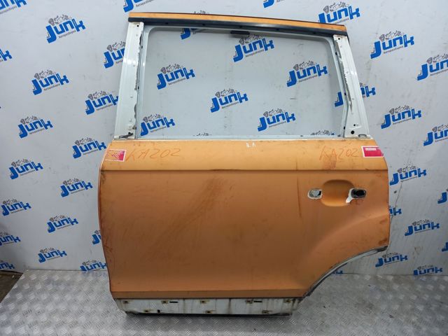 Двері пасажирськи задні ліві 4L0833051 VAG