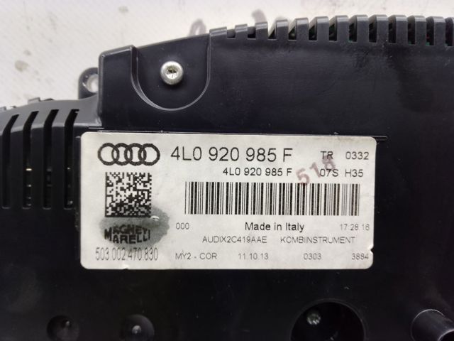 Панель приладів 4L0920985F VAG