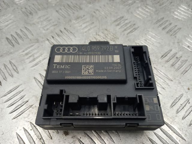 Блок комфорту передніх дверей 4L0959792B VAG