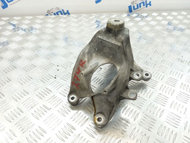 Кронштейн подушки (опори) двигуна, правої 4M0199308AA VAG