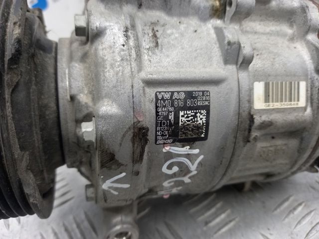 Компресор кондиціонера 4M0816803 VAG