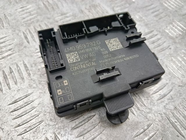 Блок комфорту передніх дверей 4M0959792C VAG