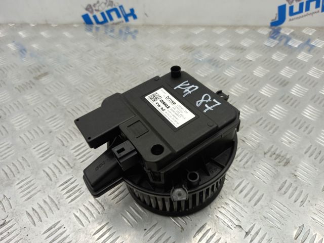 Електромотор пічки 4M1820021 VAG