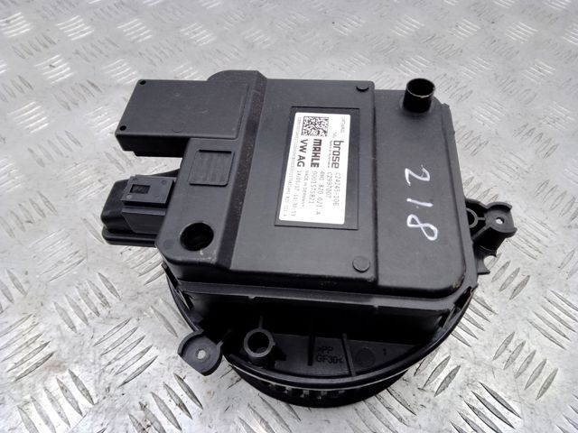 Електромотор пічки 4M1820021A VAG
