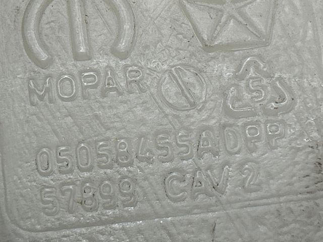 Водяний бачок системи охолодження 5058455AD CHRYSLER