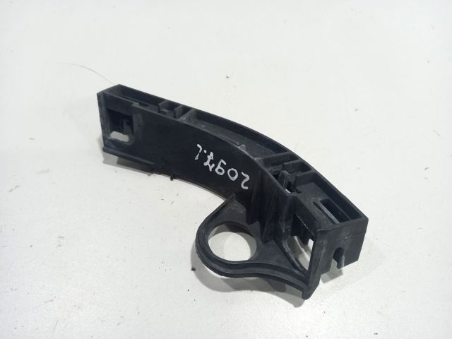Лівий кронштейн переднього бампера 51117165471 BMW
