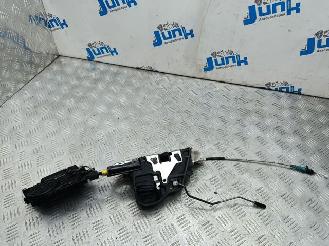 Замок водійських дверей 51215A36E75 BMW