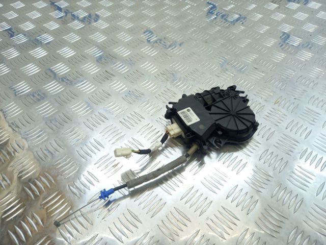 Мотор (клапан) дотягування багажника 51247249578 BMW