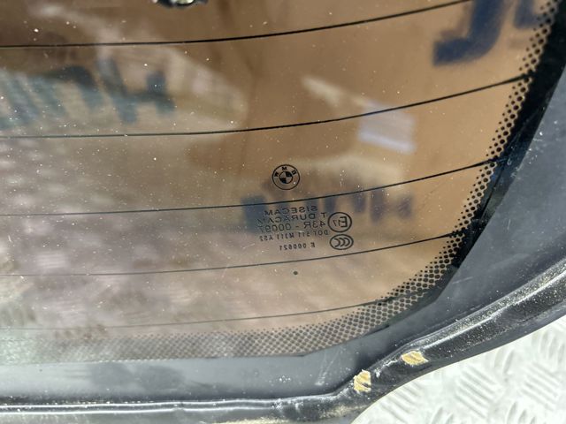 Скло автомобільне заднє 51317258074 BMW
