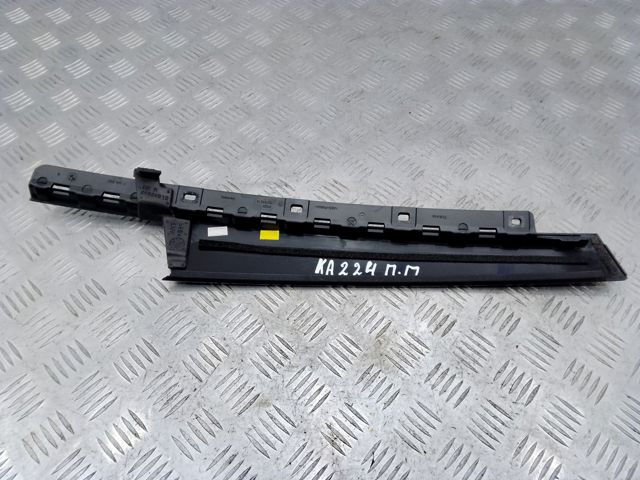Накладка передніх дверей, правих, вертикальна 51337349652 BMW