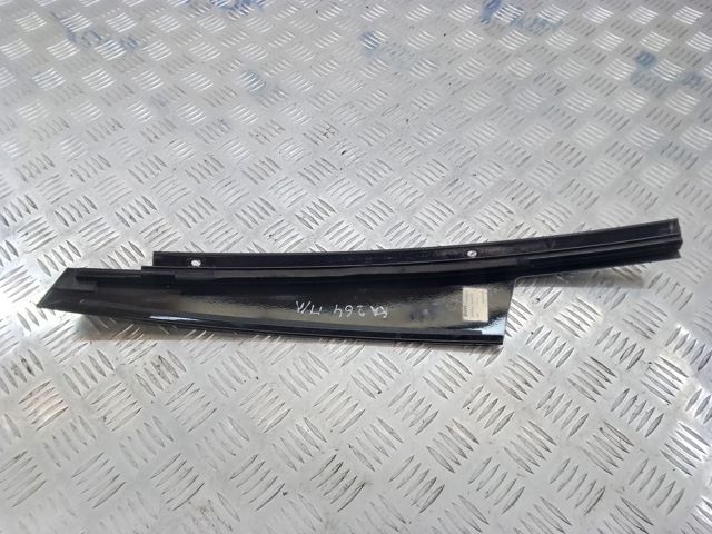Накладка передніх дверей, лівих, вертикальна 51337369883 BMW