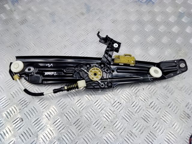 Склопідйомник задніх лівих дверей 51357182613 BMW