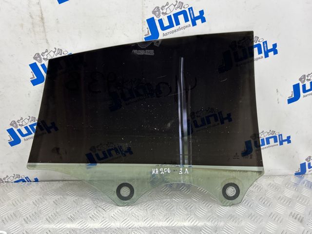 Скло задньої двері лівої 51357309727 BMW