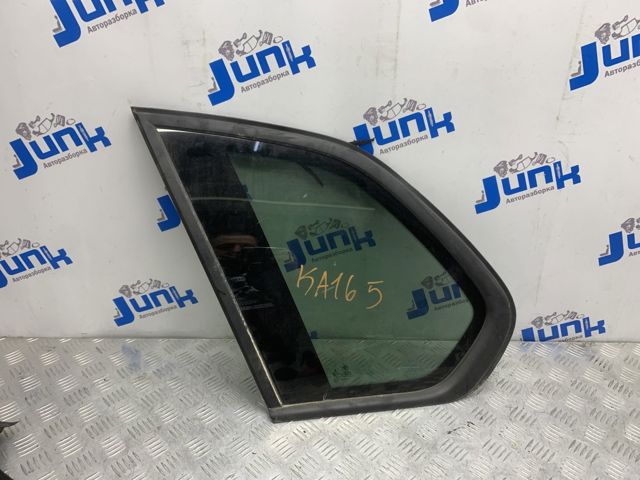 Скло багажного відсіку, ліве 51377207877 BMW