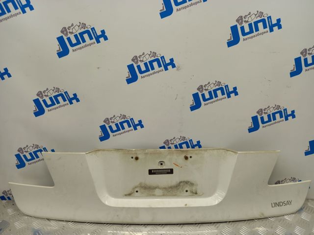 Накладка кришки багажника 51497205775 BMW