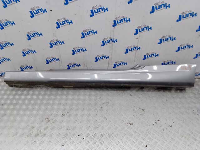 Пістон (кліп) кріплення накладок порогів 51777173919 BMW