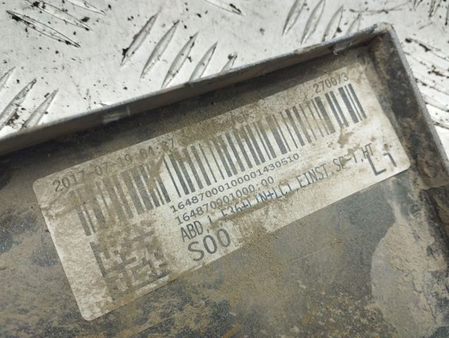 Накладка зовнішня (молдинг) порога, лівий 51777374613 BMW